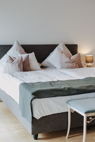 Ferienwohnung Saarschleife 140 qm - Wellness & Spa gegenüber inklusive!