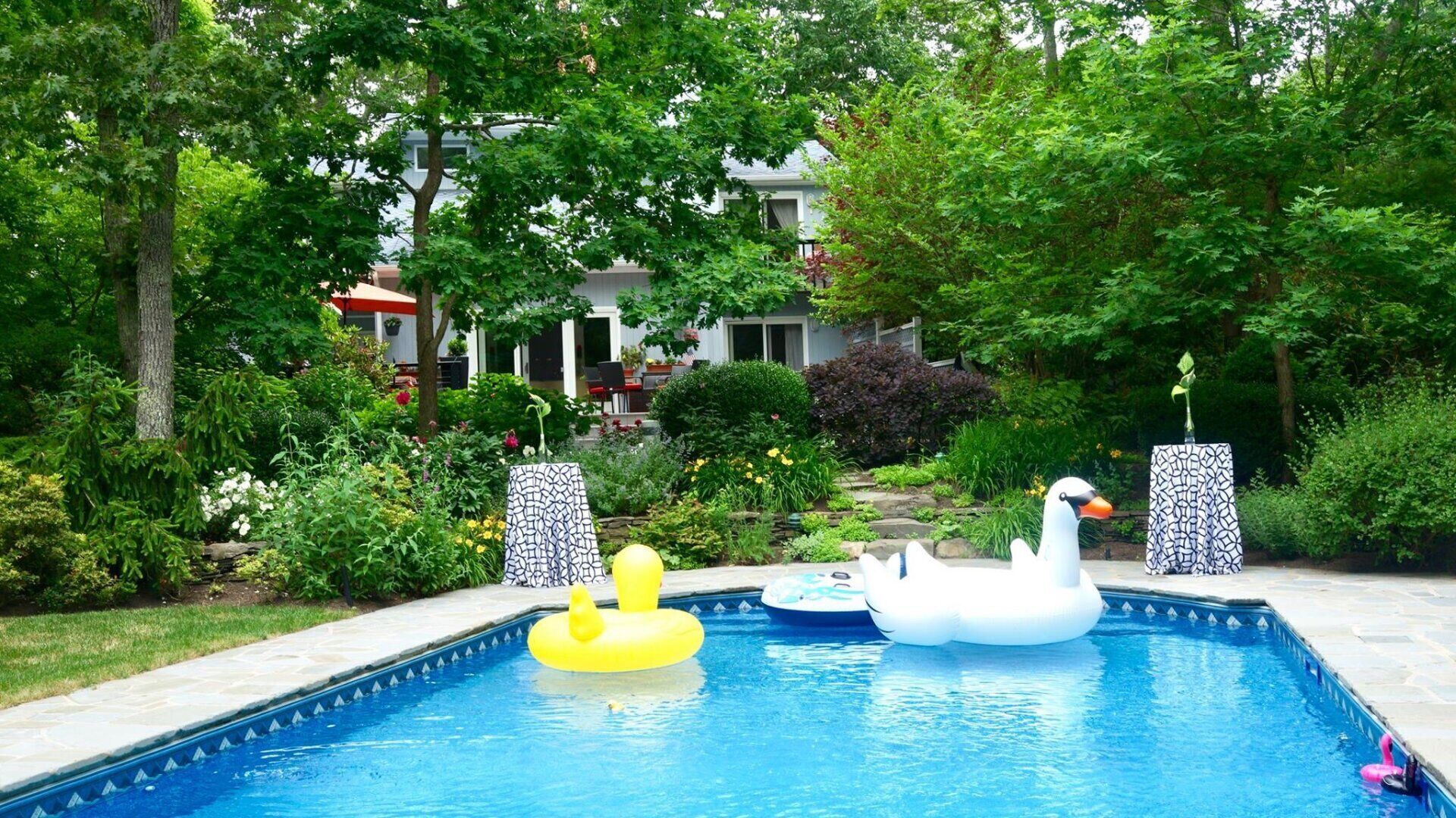 Classic and Spacious East Hampton Home with Private Pool, Close to Beaches,...