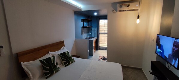 Individually furnished, iron/ironing board - HIDDEN HOME (Douala)