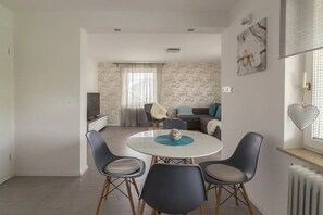 Dining - BLED - Flamingo apartment (Bled)