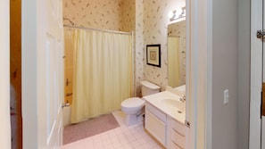 Douche, serviettes fournies