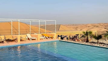 8 indoor pools