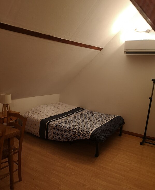 1 chambre, Wi-Fi gratuit, draps fournis