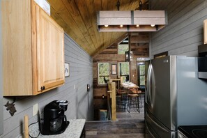 Interior - *Gorgeous 2BD Cabin with POOL! Hot Tub + VIEWS!* (Sevierville)