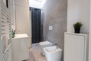 Bathroom - Torrigiani View by Mmega (Florence)