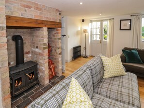 Interior - Home Farm Cottage (Southam)