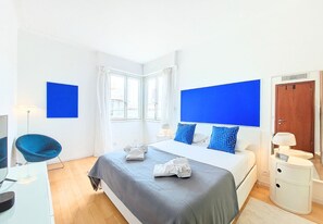 1 غرفة نوم وخزنة داخل الغرفة ومكواة/لوح كي وواي فاي