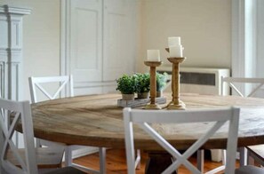 Dining - Extravagant 6 bedroom Arcadia Mansion (Frederick)