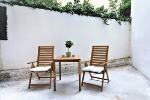 Courtyard - Unique Lodging (Athens)
