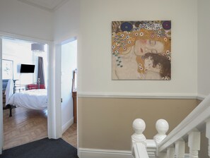 5 Schlafzimmer, individuell dekoriert, individuell eingerichtet