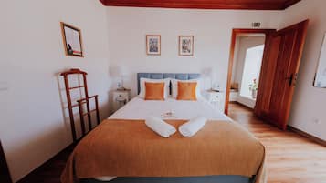 Standard-Doppelzimmer, eigenes Bad, zum Garten hin
