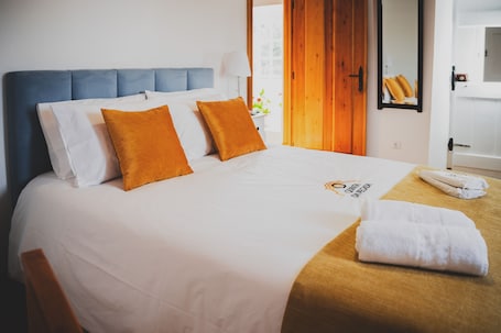 Premium bedding, free WiFi