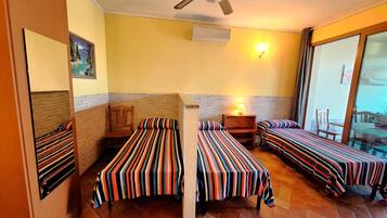 1 camera, culla da viaggio, Wi-Fi gratuito, lenzuola