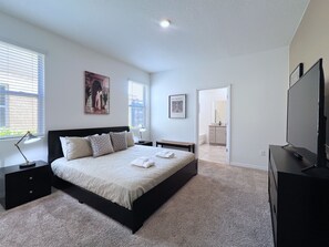 5 habitaciones, tabla de planchar con plancha y wifi gratis 