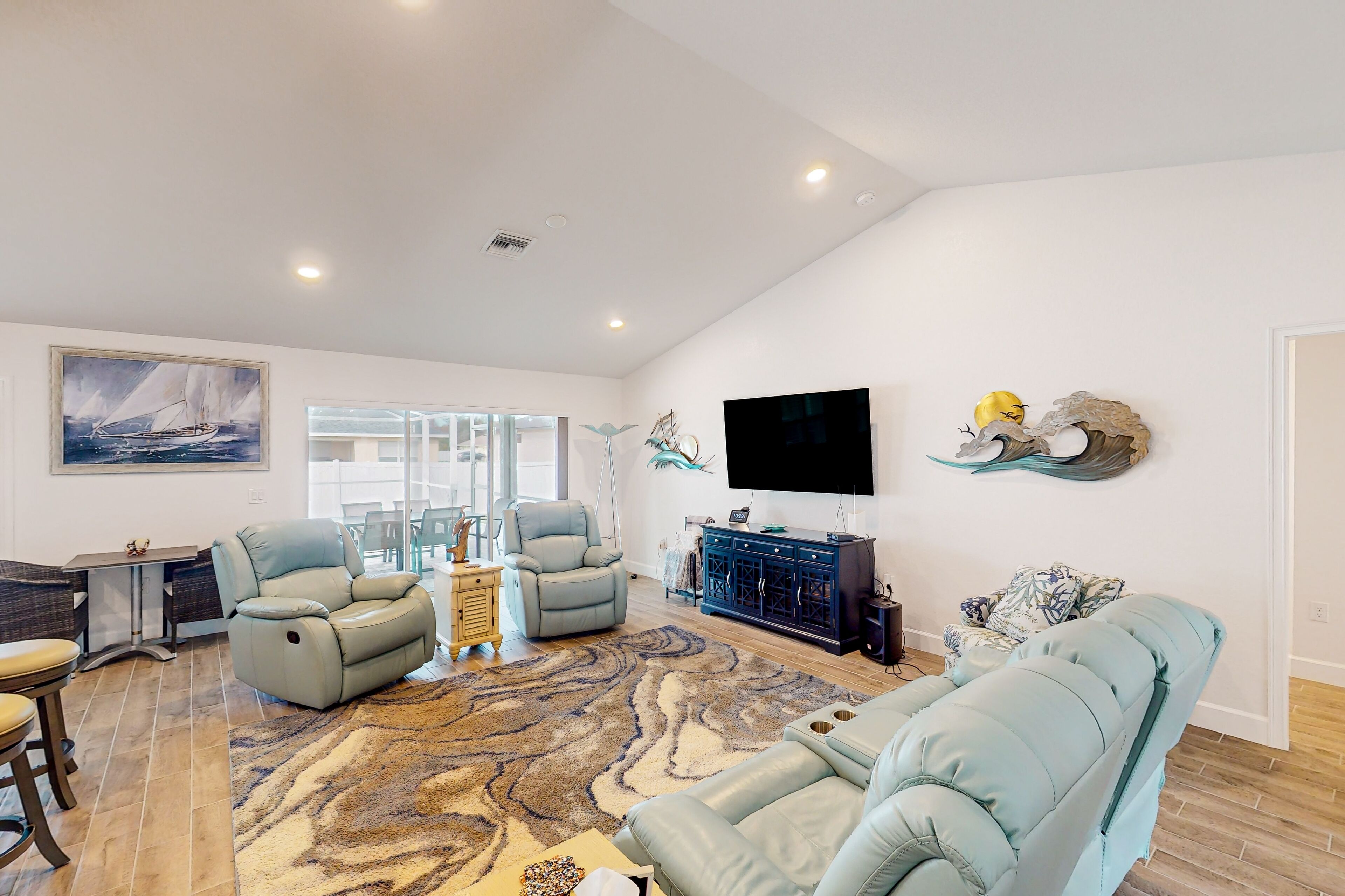 Snowbird-friendly home with private heated pool, lanai, patio, grill, streaming