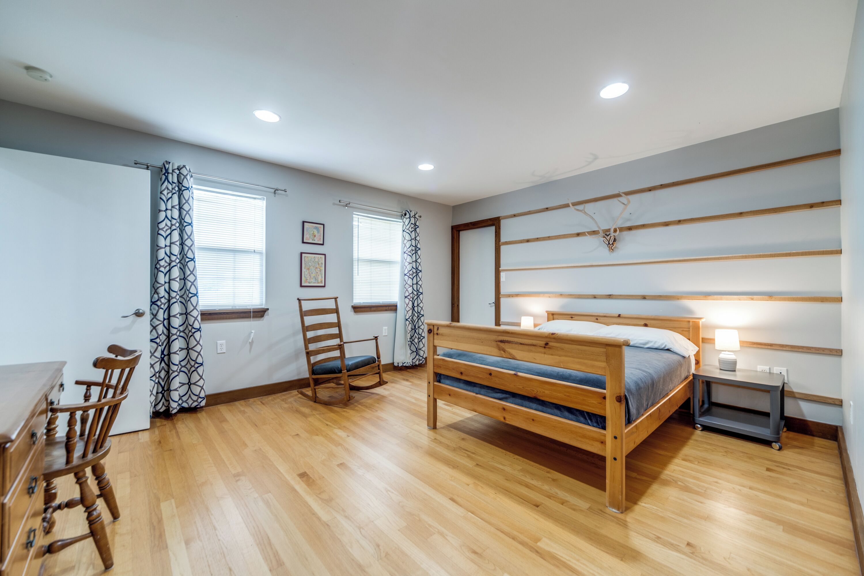 7 bedrooms, iron/ironing board, travel cot, free WiFi