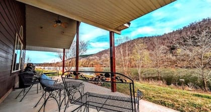 NEW! Private Fishing Cabin on White River/Ozark Nat'l Forest/Public boat ramp!