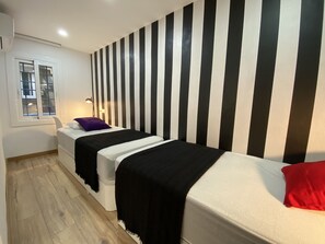 2 Schlafzimmer, Schreibtisch, Bügeleisen/Bügelbrett, WLAN