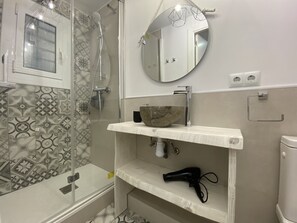 Haartrockner, Handtücher