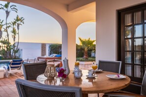 Outdoor dining - Flat Cacto OCV - Pool & Private Parking (Albufeira)