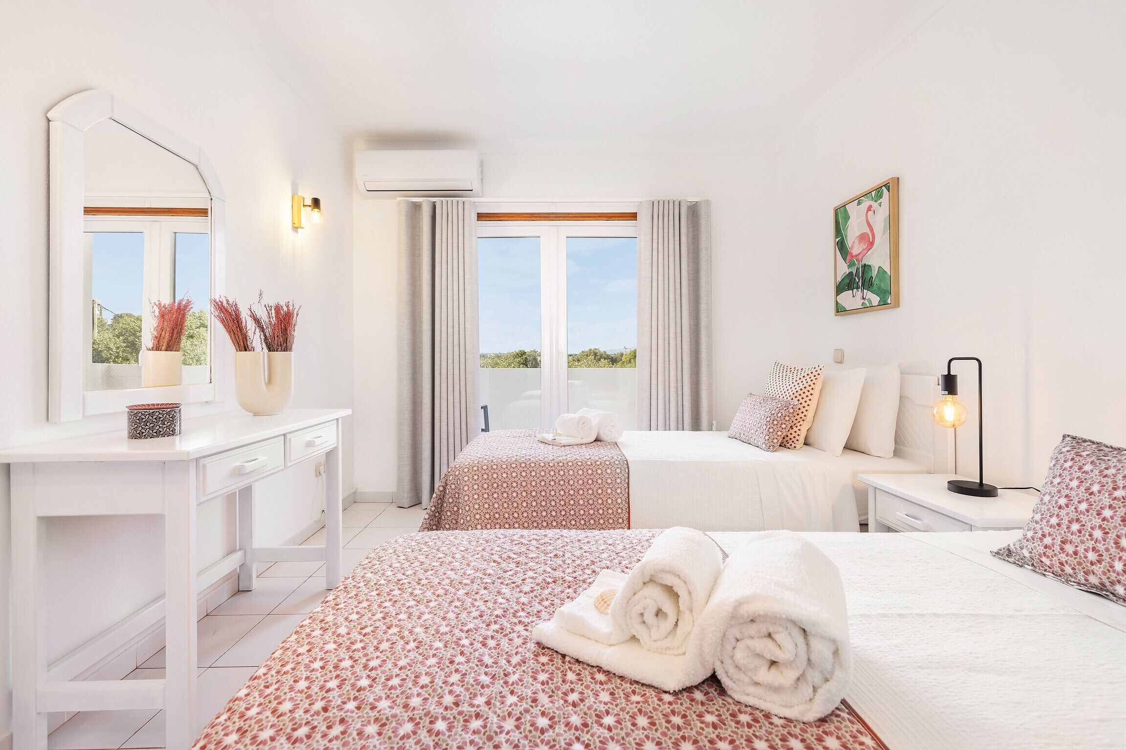 1 chambre, fer et planche à repasser, lit parapluie, Wi-Fi gratuit