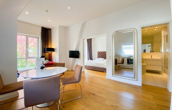 1 chambre, fer et planche à repasser, Wi-Fi gratuit, draps fournis