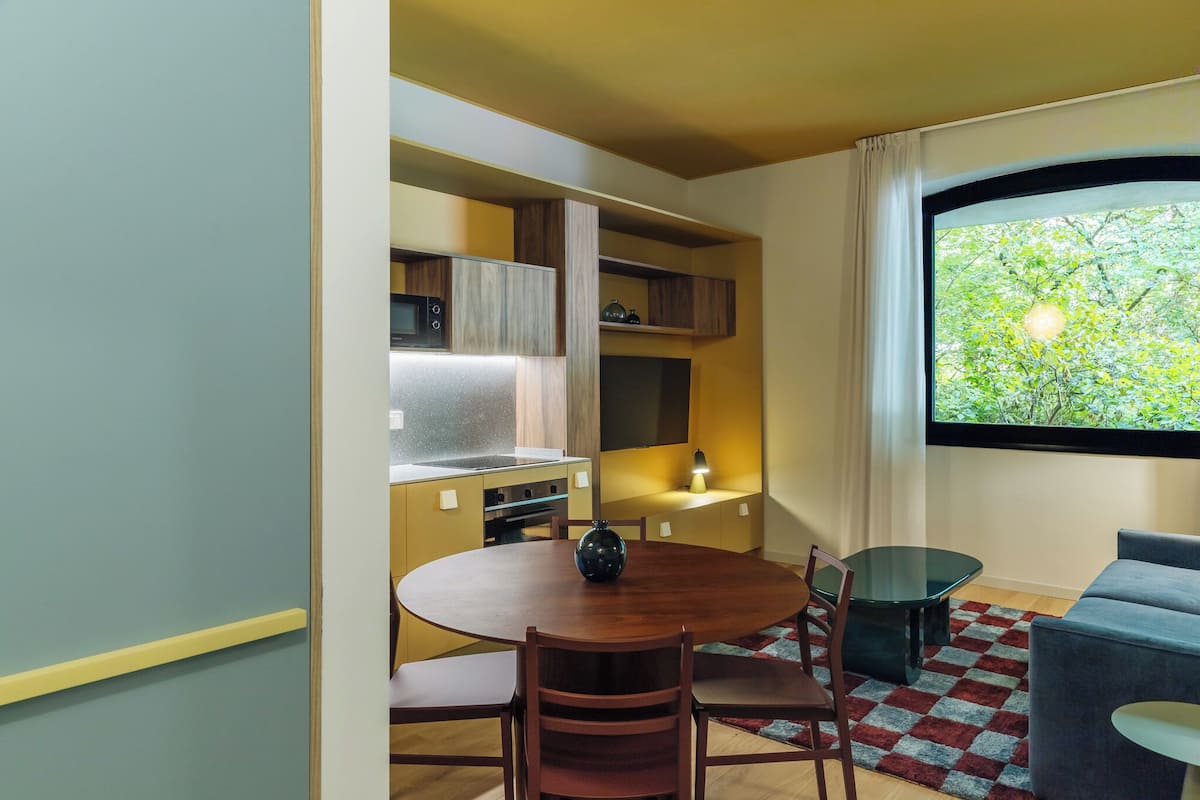 Superior Apartment, 2 bedrooms (Via Lamarmora 1) | Coin séjour