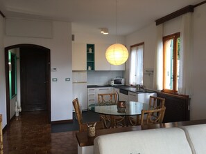 Microwave, stovetop, dishwasher - Casa con Vista Alle Porte del Parco di Portofino Codice Citra 010007-lt-0347 (Camogli)