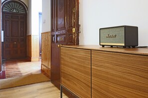 Interior - Justicia Centric by Madflats Collection (Madrid)