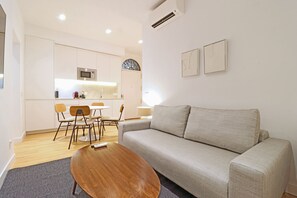 TV - Justicia Centric by Madflats Collection (Madrid)