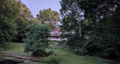 The Lakeshore House