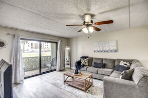 TV, DVD player - Daytona Condo w/ Community Pool, Walk to Beach! (Daytona Beach Shores)