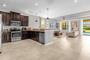 Microwave, dishwasher, high chair - 7 Bedrooms/ 5 Bathrooms/ Champions Gate (1406 MV) (Davenport)