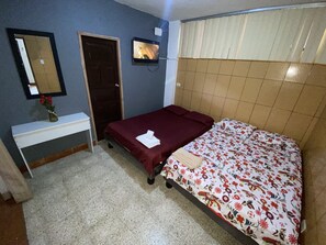 8 bedrooms, iron/ironing board, free WiFi, bed sheets - Acogedores Departamentos Independientes en la Garzota 5 mts del Aeropuerto (Guayaquil)
