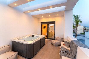 Terrace/patio - Villa Solaris Evelia by Villa Plus (Ialysos)