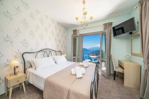 4 bedrooms, iron/ironing board, free WiFi, bed sheets - Villa Amore Sunrise by Villa Plus (Ionian Islands)