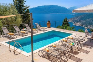 Pool - Villa Amore Sunrise by Villa Plus (Ionian Islands)
