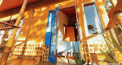 Casa Mohini: Deck Para Montanha e Lareira. Piscina Natural e Templo a 5 min