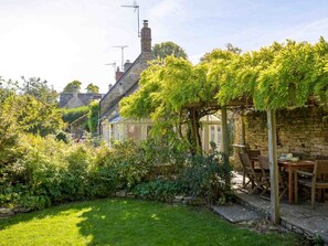 Property grounds - Hope Cottage (Moreton-in-Marsh)