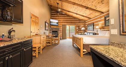 Mountainside Cabin 52R-Dog Friendly, Indoor Jetted Bathtub