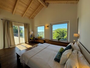 6 chambres, fer et planche à repasser, Wi-Fi, draps fournis