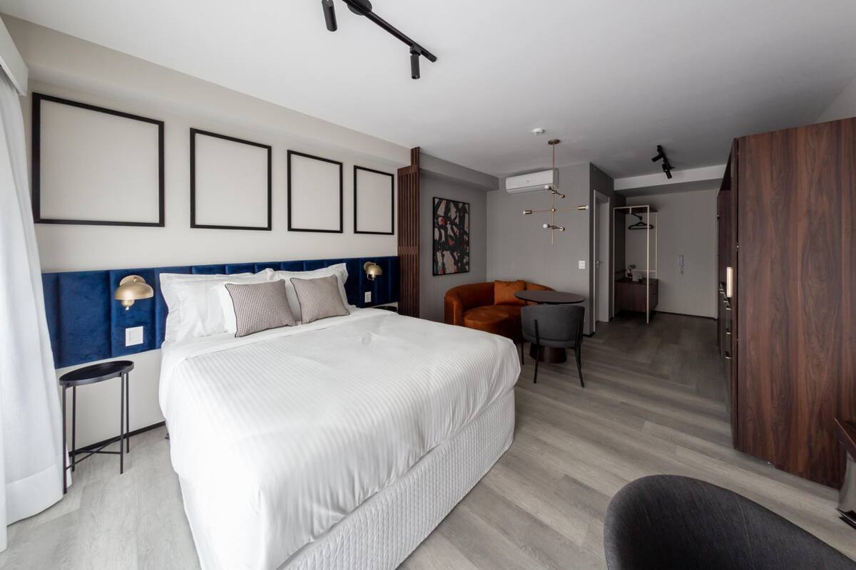 Premium bedding, free WiFi, bed sheets