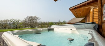 Grandview Cabin Suite 28-Hot Tub, Dog Friendly