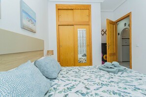 1 makuuhuone, silitysrauta/-lauta, ilmainen Wi-Fi, vuodevaatteet