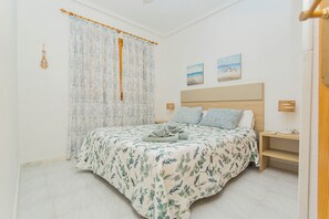 1 soverom, strykejern/-brett, wi-fi (inkludert) og sengetøy