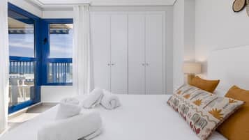 2 slaapkamers, een strijkplank/strijkijzer, gratis wifi, beddengoed