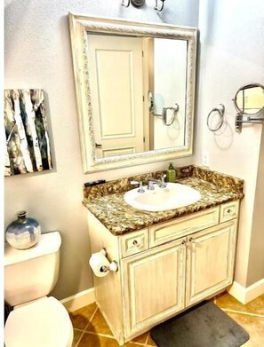 Jetted tub, hair dryer, towels, soap