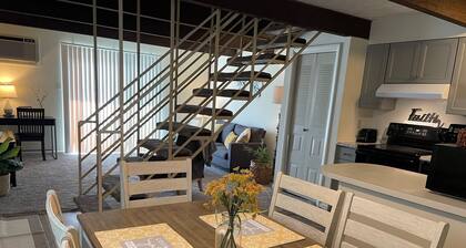 Conveniently Located Quiet Community 2 Bedroom Apartment in Mechanicsburg