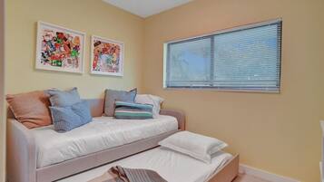 5 chambres, fer et planche à repasser, Wi-Fi gratuit, draps fournis