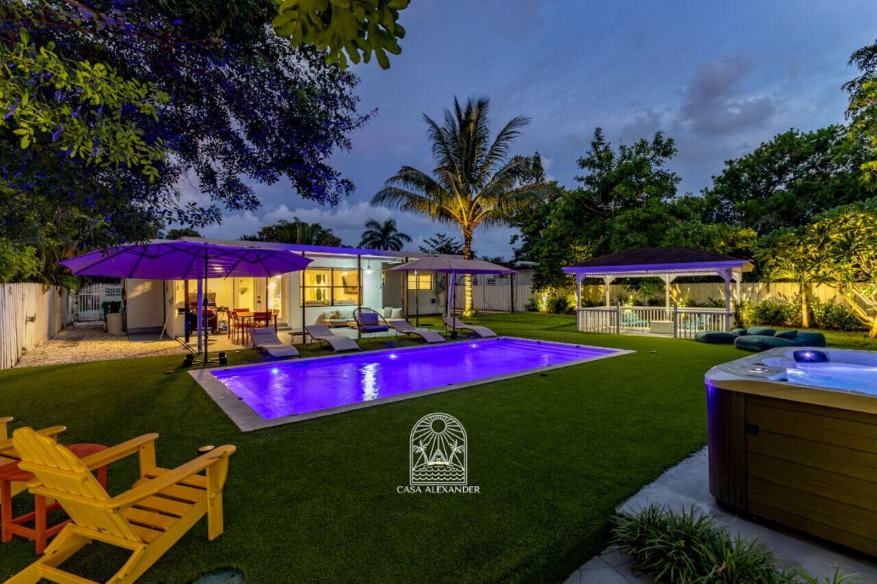 5 Bedroom Home in Miami with Pool, Mini-Golf, Basketball, and more!